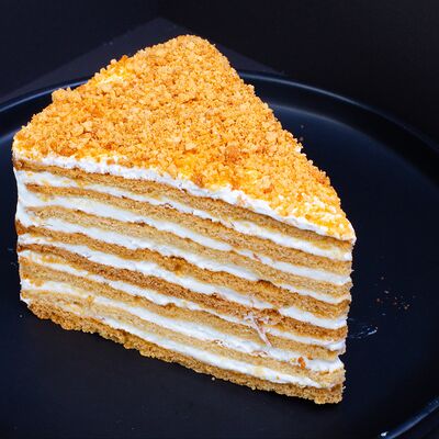 Торт Медовикв Рябинушка по цене 420 ₽