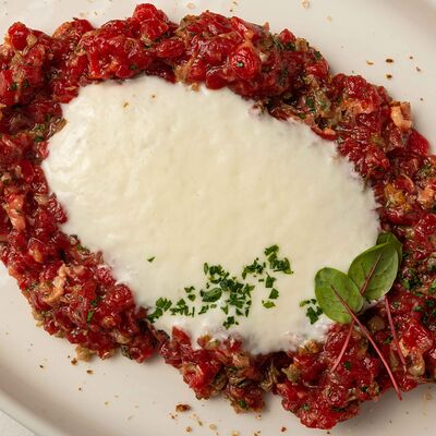 Тартар из говядины с кахетинским маслом в Sesilia по цене 850