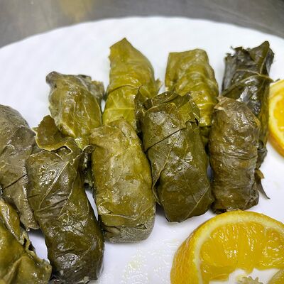 Долма из виноградных листьевв Doner Time Shawarma по цене 480 ₽