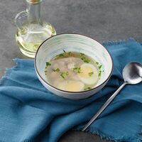 Куриный бульон с гренками в First House Burger