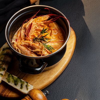 Лангустины с головой в соусе в Мидийная по цене 1250 ₽