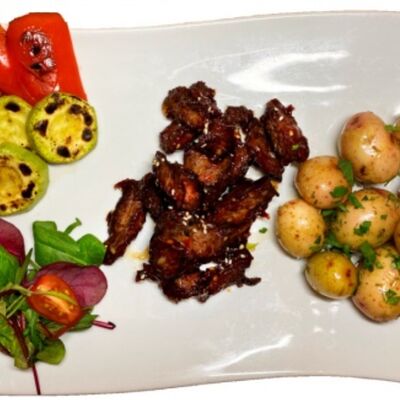 Говядина в кисло-сладком соусе в Суши-бар Тунец по цене 708 ₽