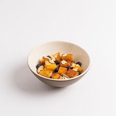 Греча с кремом из тыквы и карамельной бриошью в Британские Пекарни по цене 410 ₽