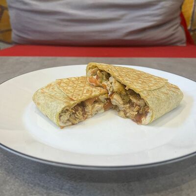 Кесадилья с курицей в Red Camel Египетская кухня по цене 540 ₽