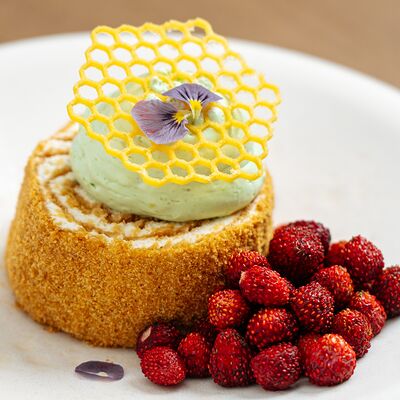 Медовик с еловым кремом в Fika by Nordic по цене 850 ₽