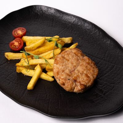Куриная котлета гриль с картофелем в Голый повар по цене 430 ₽