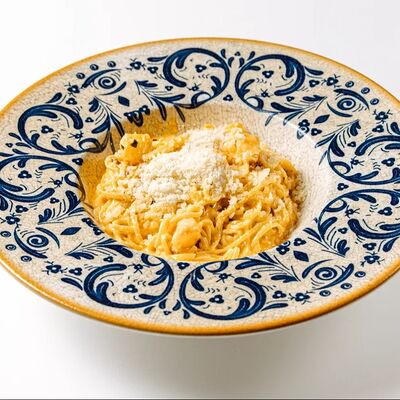 Лингвини с креветками в сливочно-томатном соусе в Mukka по цене 1108 ₽