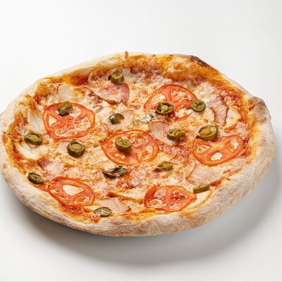 Куриная с беконом и томатами в Матрешка по цене 960 ₽