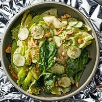 Зеленый салат в Skybar