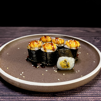 Запеченный мини-ролл с мидиями в Hatimaki по цене 349 ₽