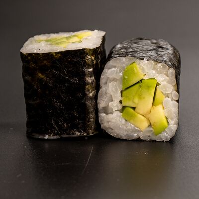 Авокадо Маки в Сакура по цене 220 ₽