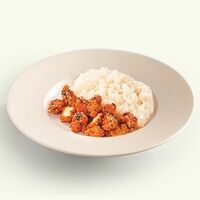 Рис с куриным попкорном в Вкусномаркет