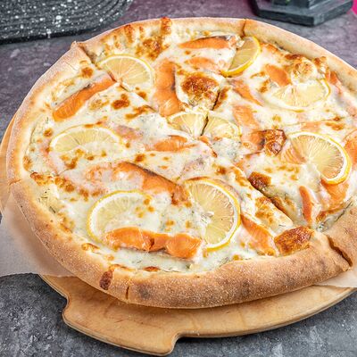 Пицца с семгой в Новые Лица по цене 930