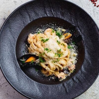 Паста с морепродуктами в Edateca Едатека по цене 590 ₽