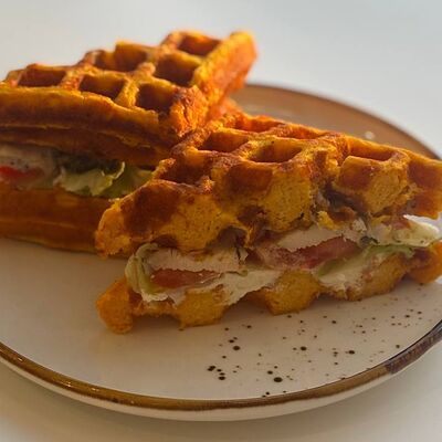 Сэндвич с курицей в ОГОРОДБАР по цене 340 ₽