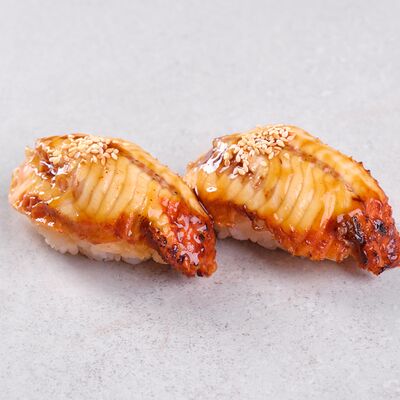 Суши с угрем в Токио по цене 20 р.