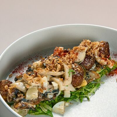 Салат с кальмарами и картофелем в Avgust13 по цене 990 ₽