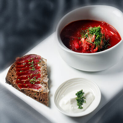 Борщ с уткой BBQ в Sadko по цене 698 ₽