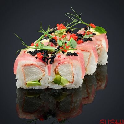 Ролл с тунцом и авокадо в Sushi Boom по цене 690 ₽