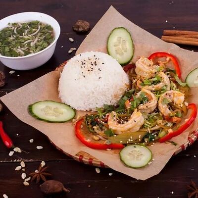 Ком том в Com Pho по цене 930 ₽