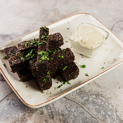 Ржаные гренки в Биродром и Панчетта по цене 440 ₽