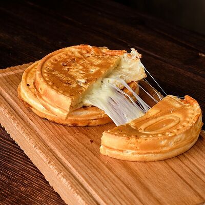 Монетка с сыром в Crois by IN JOY по цене 315 ₽