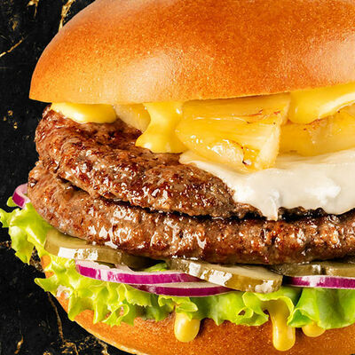Бургер Гавайский Black Angus двойной в Black Star Burger по цене 810 ₽
