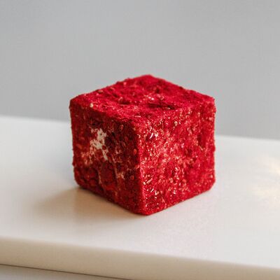 Птичье молоко Малина в Sovka Coffee по цене 160 ₽