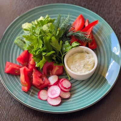 Свежие овощи с грядки в Навруз по цене 490 ₽