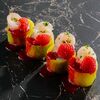 Красный попугай, малина и соус каркаде в Gills по цене 1220