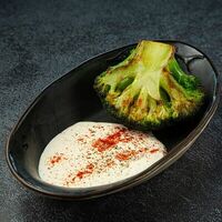 Брокколи на сковороде в Fish Point