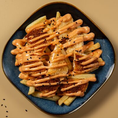 Путин с курицей и пикантным соусом в Корица по цене 430 ₽