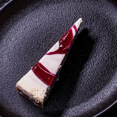 Чизкейк с малиной в Edateca Едатека по цене 490 ₽