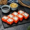 Ролл Окинава в сыре Cremette и тобико в Fast Япония Premium Sushi по цене 344