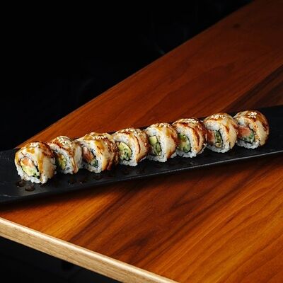 Ролл Угорь и Лосось в Buba Sushi по цене 1590 ₽