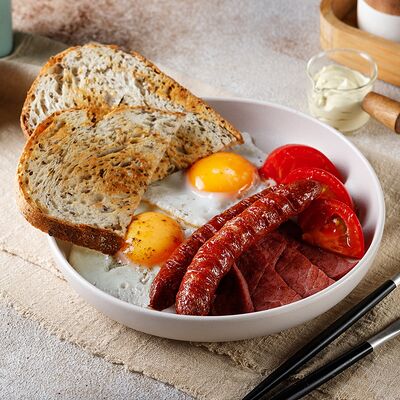 Английский завтрак в Kristof Coffee and Kitchen по цене 870 ₽