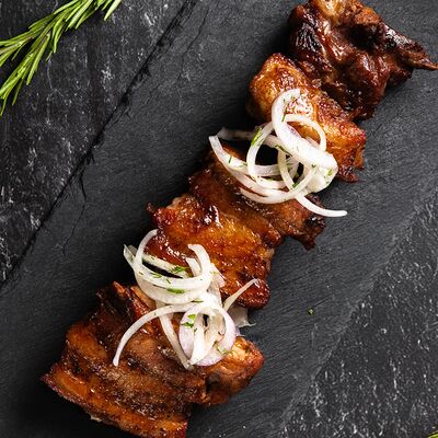 Шашлык из свиных ребрышек в Старый Ереван по цене 845 ₽