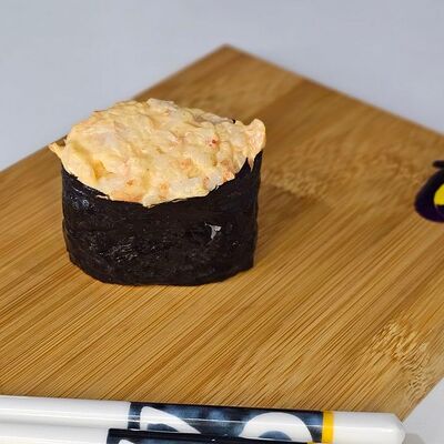 Гункан острый с креветкой в Tochi Food по цене 225 ₽