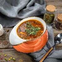 Кисло-острый суп с овощами в Dhaba