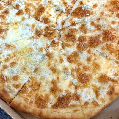 4 сыра мини в Златая Корочка по цене 409 ₽
