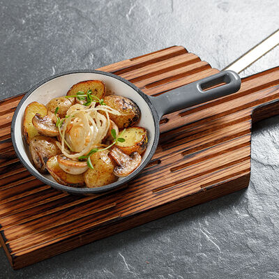 Молодой картофель с грибами в Лебовски Пицца и Боулинг по цене 260 ₽