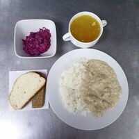 Четверг ланч 3 (Суп гороховый куриный, Печень куриная в сливочном соусе с гарниром, свекла с сыром) в Еда как дома