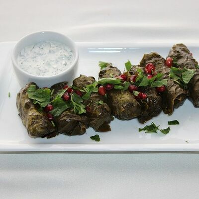 Долма в Каравелла по цене 420 ₽