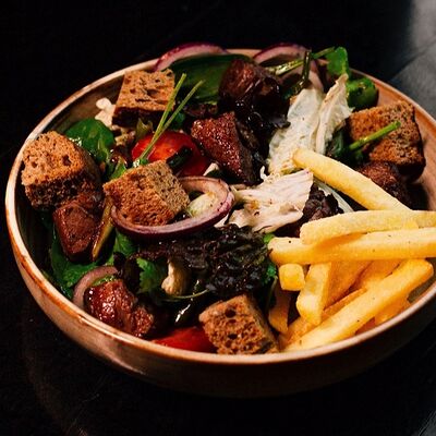 Салат с Фланком в О`Briens по цене 686 ₽