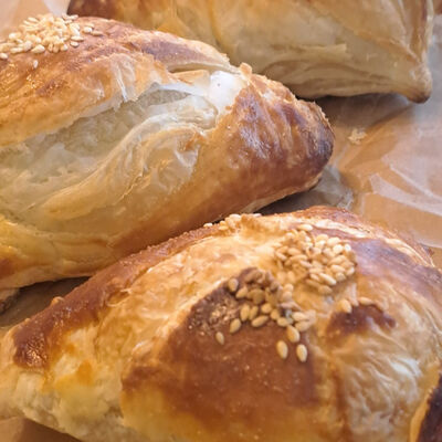 Самса с утёнком в Сметанин Пицца по цене 290 ₽