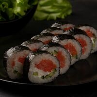 Филадельфия лайт с огурцом в Snail Суши