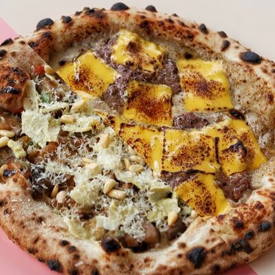 Комбо Пицца Smash Х Пицца Флора в Napoli Italian bistro по цене 1250 ₽