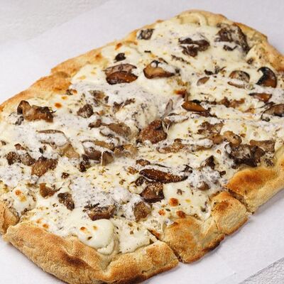 Пицца Грибная трюфельная в Pizzatta по цене 770 ₽