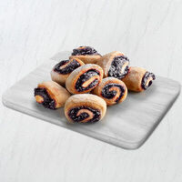 Завитушки с черной смородиной в Domino Pizza