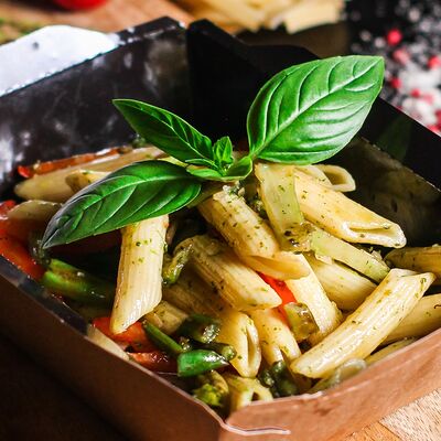 Пенне с овощами и соусом песто в Капуцин Кирова по цене 480 ₽